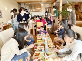 新年会の様子 37b7c3070072b563e663ae512d79d78b