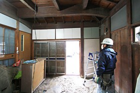 土間を玄関へ 土間を玄関へ