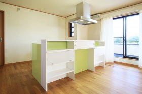 キッチンに合わせたオリジナル棚 キッチンに合わせたオリジナル棚