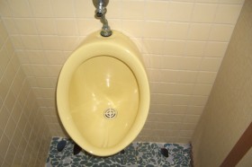トレイリフォーム前小便器 トレイリフォーム前小便器