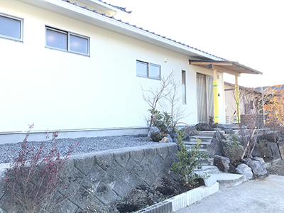 ま 展示場 エントランス完成1 8abca6fb8ef4d7c31bc9b0cb760c847d