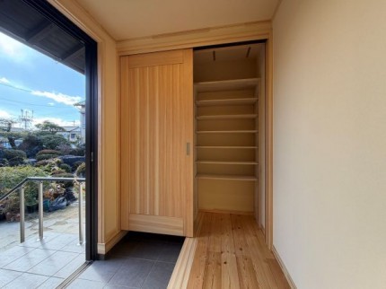 8dd1725a8fa3ab1bafab046200524adf2