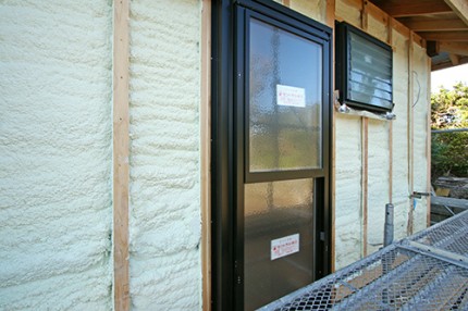 御前崎市古民家再生／吹付ウレタン断熱