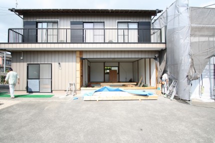 脇屋の駐車スペースを住居にリフォーム 脇屋の駐車スペースを住居にリフォーム