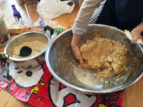 木育広場でお味噌作り 木育広場でお味噌作り