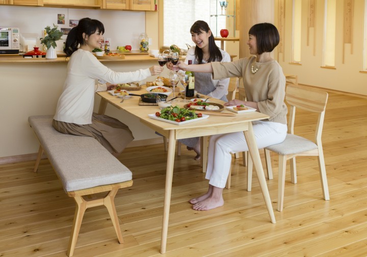 購入前に知っておきたい！ダイニングテーブルの選び方|御前崎市・菊川 