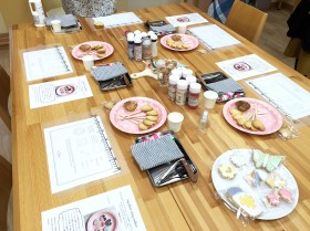 木育広場でアイシングクッキー教室 木育広場でアイシングクッキー教室