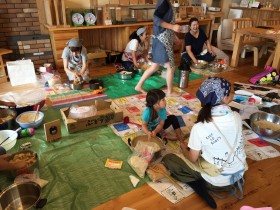 木育広場でお味噌作り 木育広場でお味噌作り